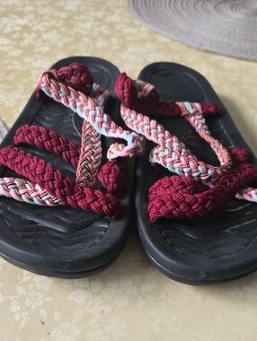 Braided Strap Slide Sandals in Burgundy and Multicolor Totally Adjustable..